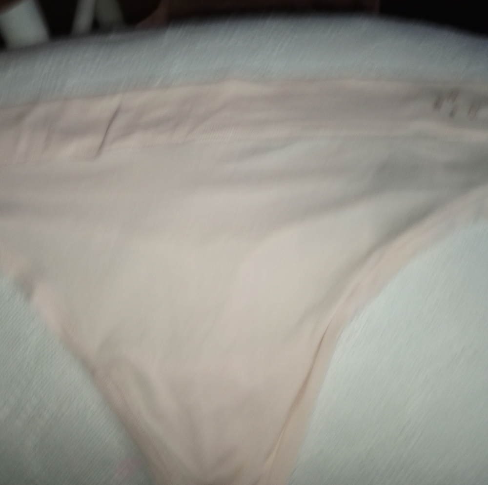 **NWOT PRETTY PALE PINK THONGS AERIE XXL - Picture 4 of 6